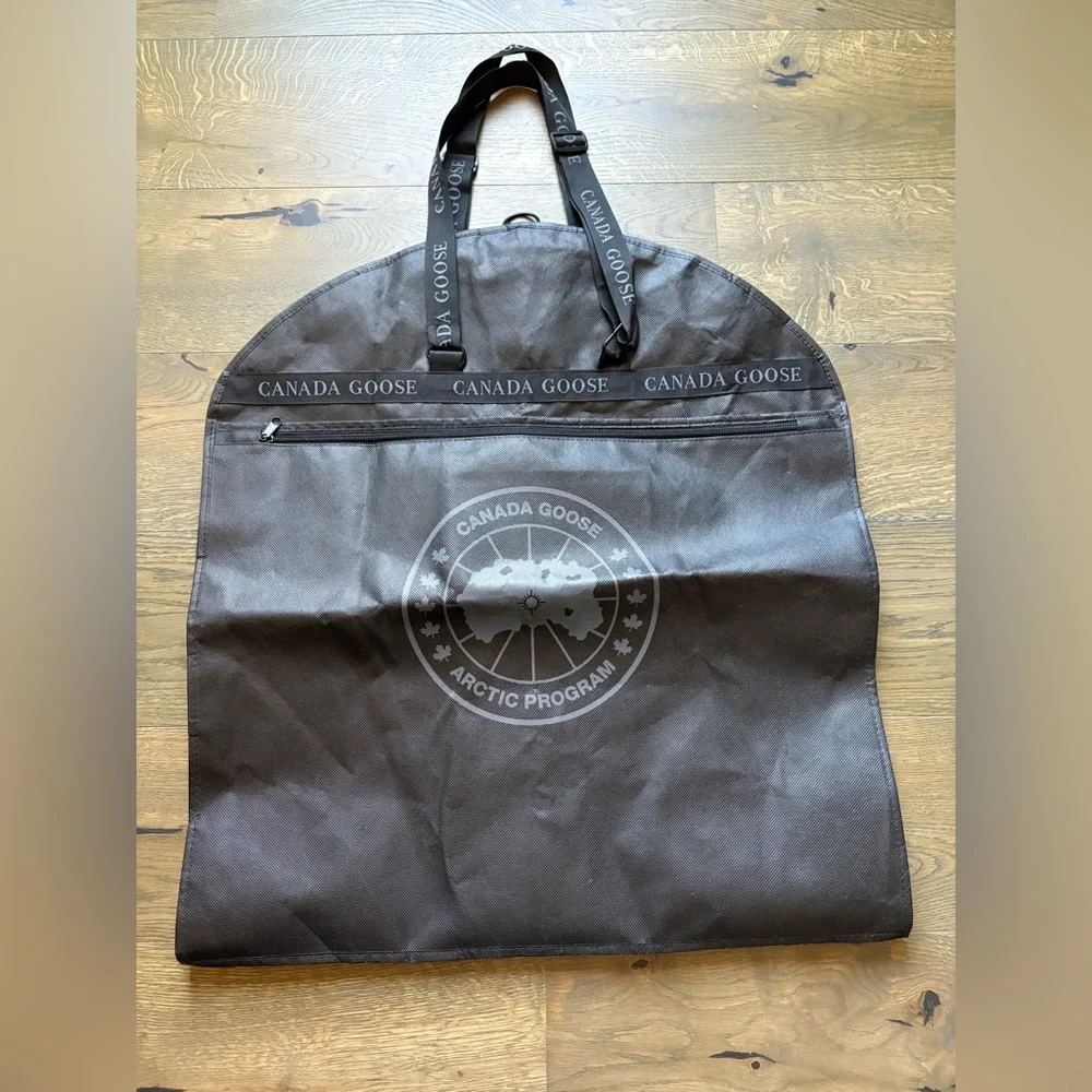 Canada Goose Travel Garment Bag With Logo Adjustable Straps / Warranty Card